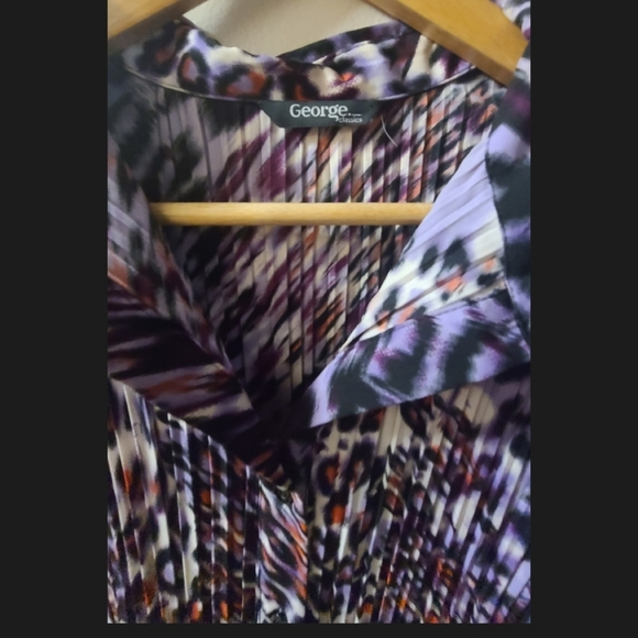 Blouse - Picture 3 of 3